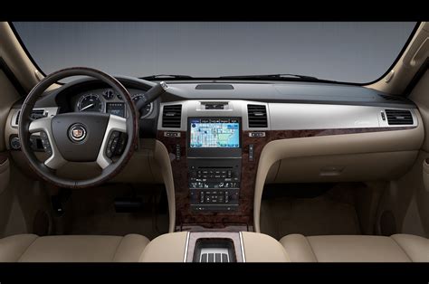 2013 Cadillac Escalade Specifications Fuel Economy Features Warranty