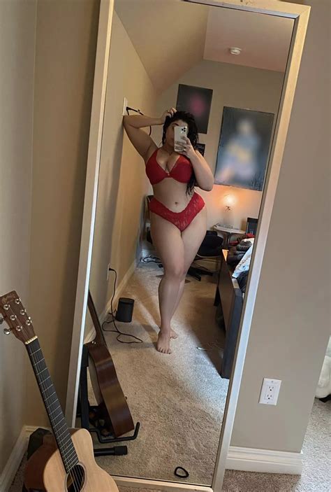 Drop An Emoji If You Wanna Dm Nudes Thickwhitegirls NUDE PICS ORG