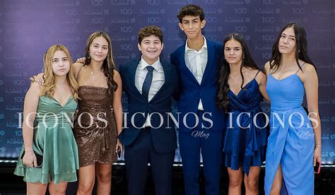 Gala De Los A Os De Grupo Flores Iconos Mag