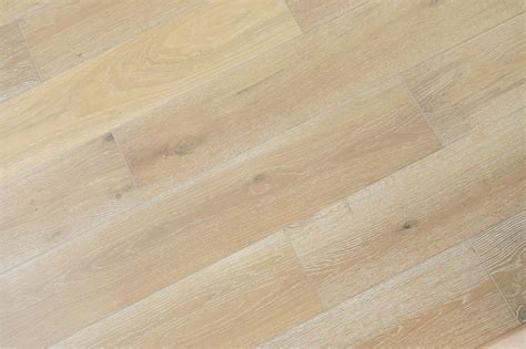 High Quality White European Oak Engineered Wood Flooring China 14mm Thickness Oak Flooring And