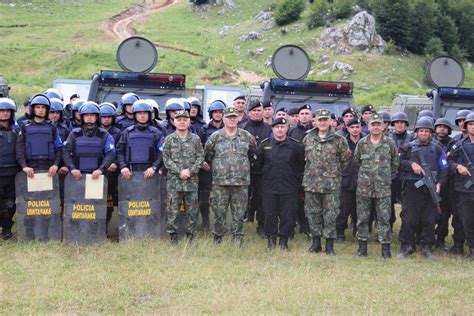 Policia Ushtarake E Shqip Ris Teston Kapacitetet Operacionale Foto