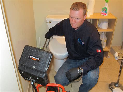 TOP 3 SCENARIOS WHEN AN EMERGENCY PLUMBER NEEDS TO BE CALLED - Aquazen ...