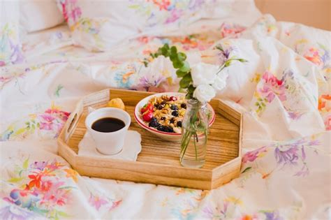 Free Photo | Romantic breakfast in bed