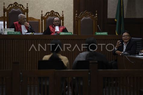 Sidang Kasus Dugaan Suap Impor Bawang Putih Antara Foto