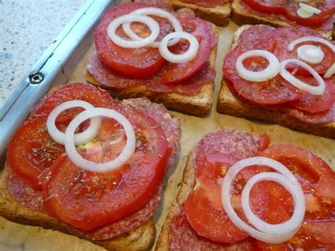 Salami Tomaten Toast überbacken Einfach And Lecker Daskochrezeptde