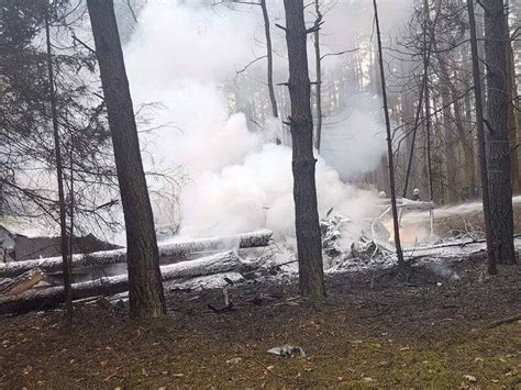 Katastrofa wojskowego samolotu MIG 29 Pilot się katapultował WIDEO