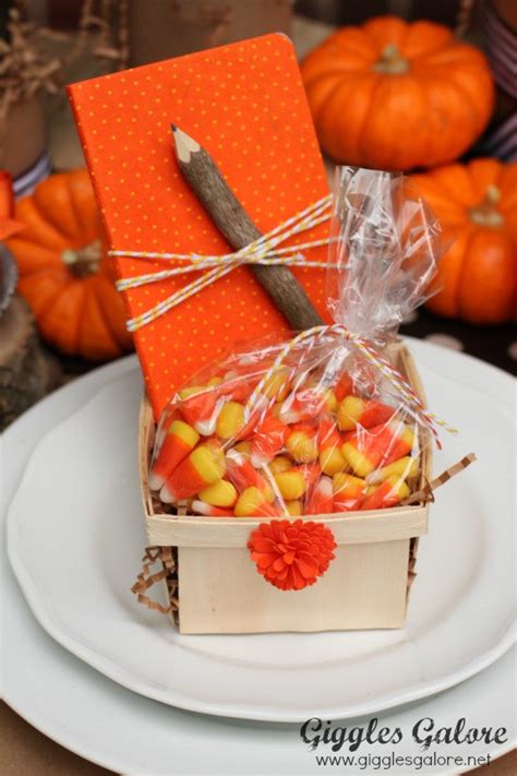 30 Marvelous Thanksgiving Table Favors - Home, Family, Style and Art Ideas