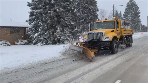 Snow removal keeps Milwaukee residents busy: 'Could be worse' | FOX6 ...