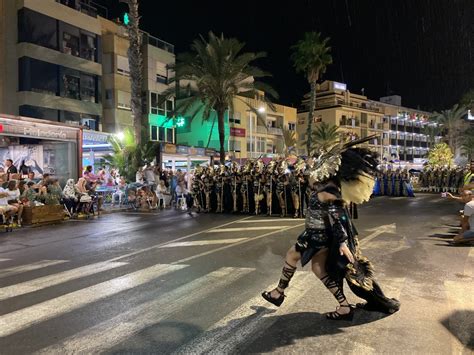 Peñíscola celebra la entrada de moros y cristianos tras dos años de