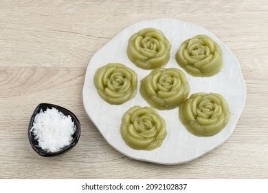 Kue Lumpang Pandan Kue Ijo Indonesian Stock Photo 2092102837 | Shutterstock