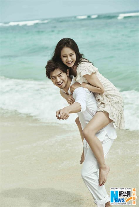 China Entertainment News Chen Bo Lin Song Ji Hyo Release Wedding Photo