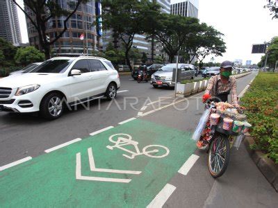 Rencana Penambahan Jalur Sepeda Di Jakarta Antara Foto