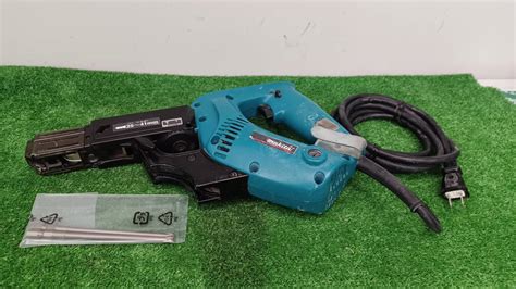 Yahooオークション Makita オートパックスクリュードライバ 6833 電