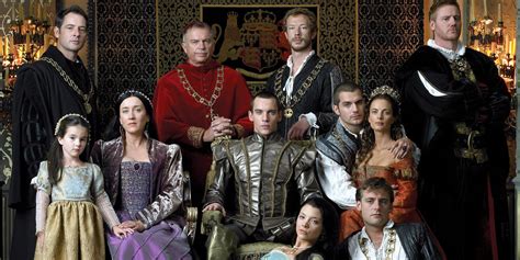 The Tudors: 10 Hidden Details About The Costumes You Didn’t Notice