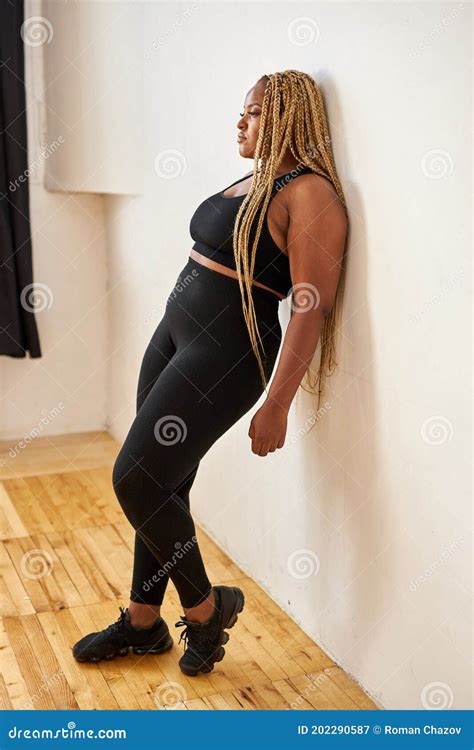 Chubby White South African Girlfriend Amateur Naked