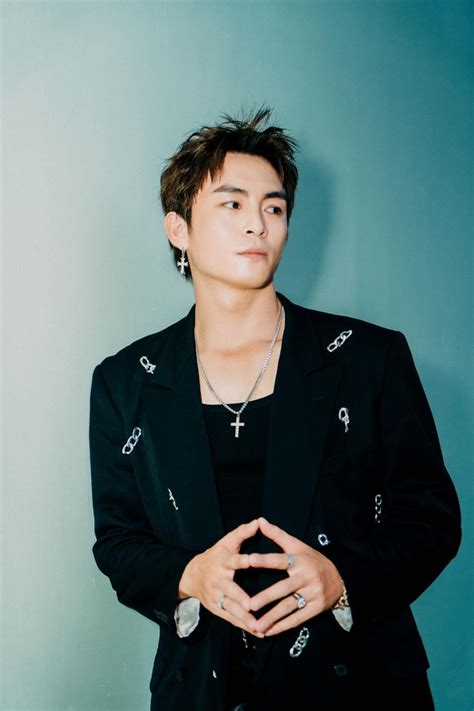 Diện mạo nam chính hot boy mới toanh gia nhập vũ trụ phim VFC VTV VN