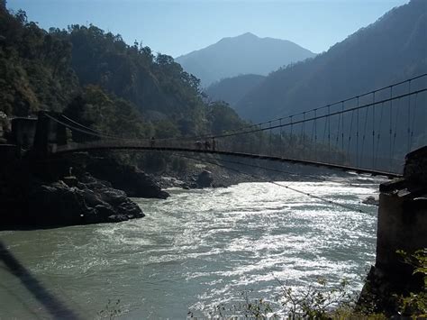 Trekking in Rishikesh - River Rafting in Rishikesh | Camping Rafting Packages | Online Bookings