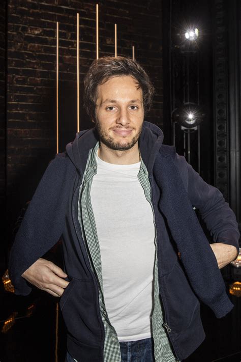 Photo Exclusif Vianney Bureau Backstage De Lenregistrement De L