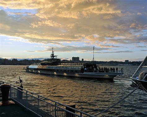 Celestial Sunset Dinner Cruise Pier 61 Chelsea Nyc Flickr Photo