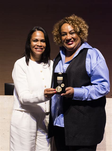 Medalha Tereza De Benguela E Congresso Jur Dico De Mulheres Negras