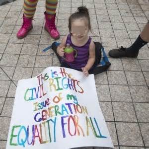 I figli delle coppie gay sono più felici e in salute degli altri la Repubblica