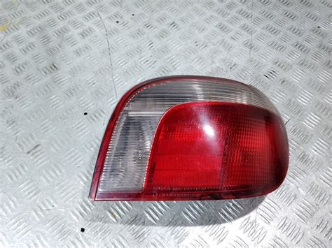 Lampa Tylna Prawa Toyota Yaris I Hatchback Za Z Z Mamlicz