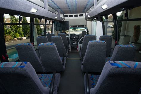 Shuttle Bus 24 Passenger – First Class Luxury Limos