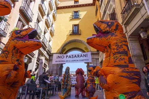 Alianza Por El Clima Miles De Personas Se Manifiestan Bajo El Lema En