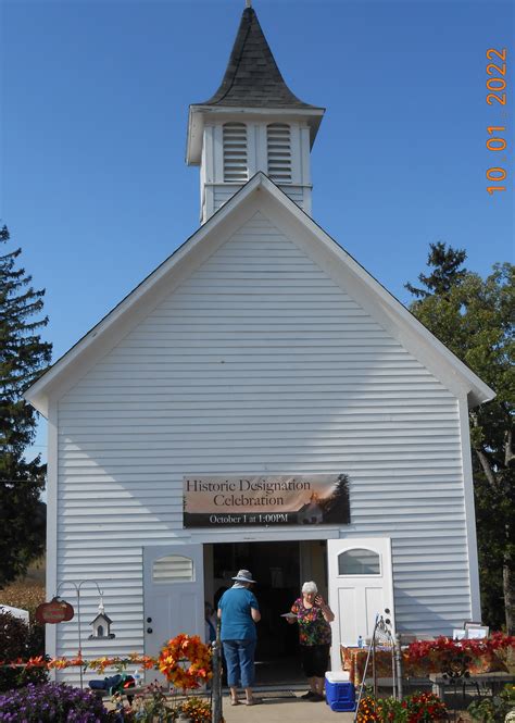 Saint Lukes Evangelical Lutheran Church Cemetery In Glendale Wisconsin