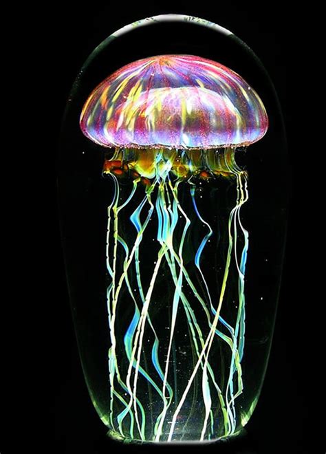 Artist Richard Satava Creates Incredible Glass Jellyfish Sculptures