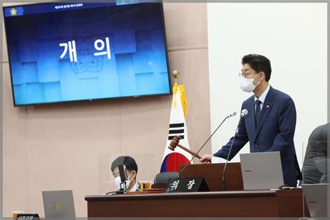 10·20 진로 멘토링 53 오중균 성북구의회 의장 “내일이 더욱 기대되는 성북 만들겠다”