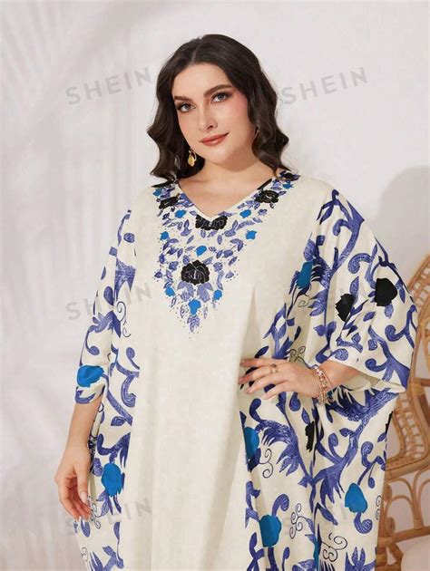 SHEIN Najma Plus Size Arab Style Plant Print V Neck Batwing Sleeve