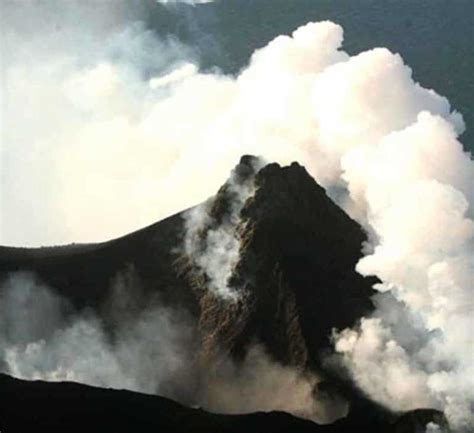 Climbing Stromboli volcano is an amazing hiking adventure in Italy