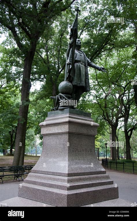 Statue of Christopher Columbus in Central Park New York City, USA Stock ...