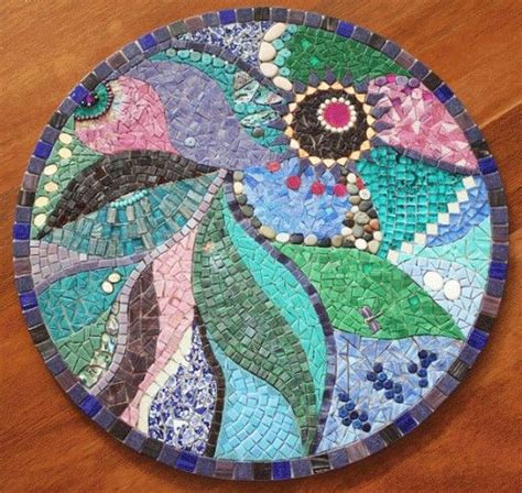 How To Mosaic Art For Your Garden Mosaic Art Projects Mosaic Art