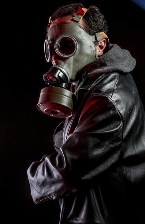 What Are Gas Masks With Pictures