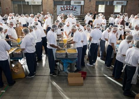 Giving Back Chillicothe Correctional Inmates Help Feed Less Fortunate