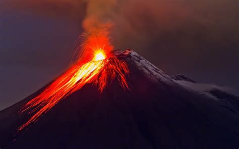 Volcanic Lightning Wallpaper (64+ images)