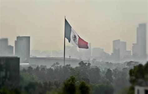 Smog Disaster In Mexico City All Residents Smoking Half A Pack Of