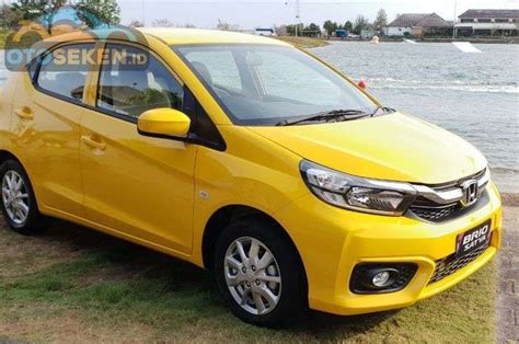 Kelebihan Dan Kekurangan Honda Brio Versus Beda