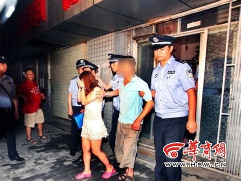 男子见发廊女招手就进门 遭遇色情服务被吓跑 新闻中心 南海网