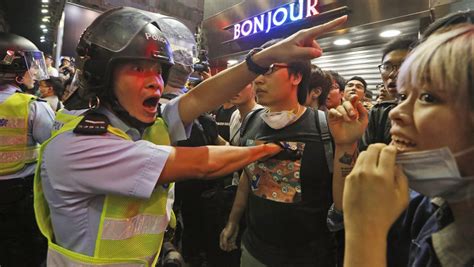 Hong Kong Ap — Hong Kong Police Arrested 11 More People In A Second Night Of Scuffles With