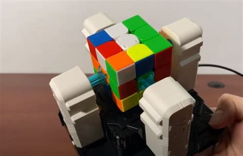 Moyu Rubiks Cube Solver Robot With No App Requires No Smart Cube