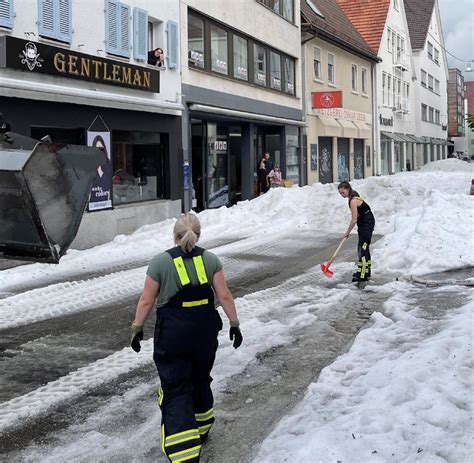 Reutlingen 30 Zentimeter Hagel Unwetter lässt Schneepflüge anrücken