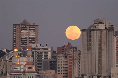 Superlua J Olhou Para O C U Hoje Entenda Por Que A Lua Est Mais