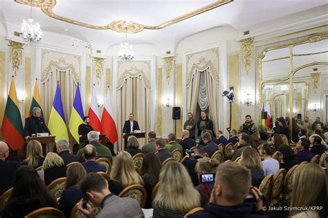 Lwów Spotkanie Prezydentów Polski Litwy i Ukrainy Aktualności