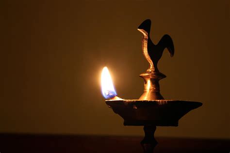 Traditional Sri Lankan Oil Lamp