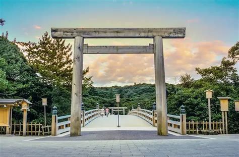 Japanese temple architecture guide - e-architect