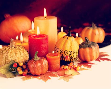 Thanksgiving Candles Fall Leaves Thanksgiving Berries Autumn