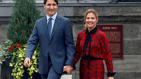 Canadian PM Trudeau in two-week isolation after wife tests positive for ...